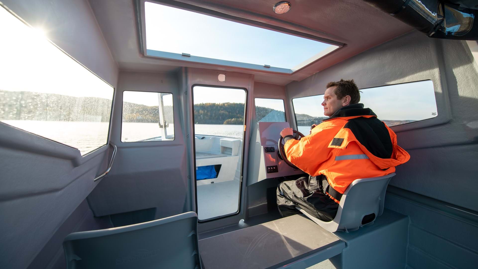Sting 600 Pro HT At Sea Cockpit Interior